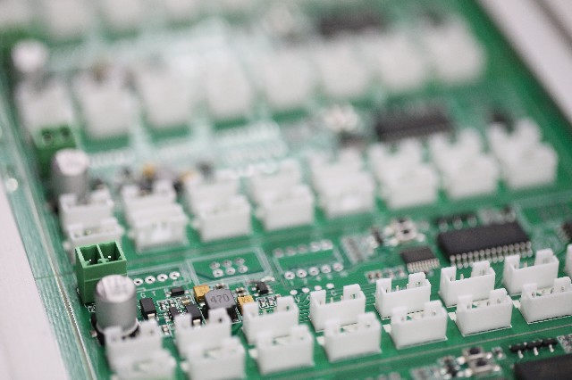 SMT贴片加工物料消耗的缘故原由有哪些?SMT加工物料消耗缘故原由及