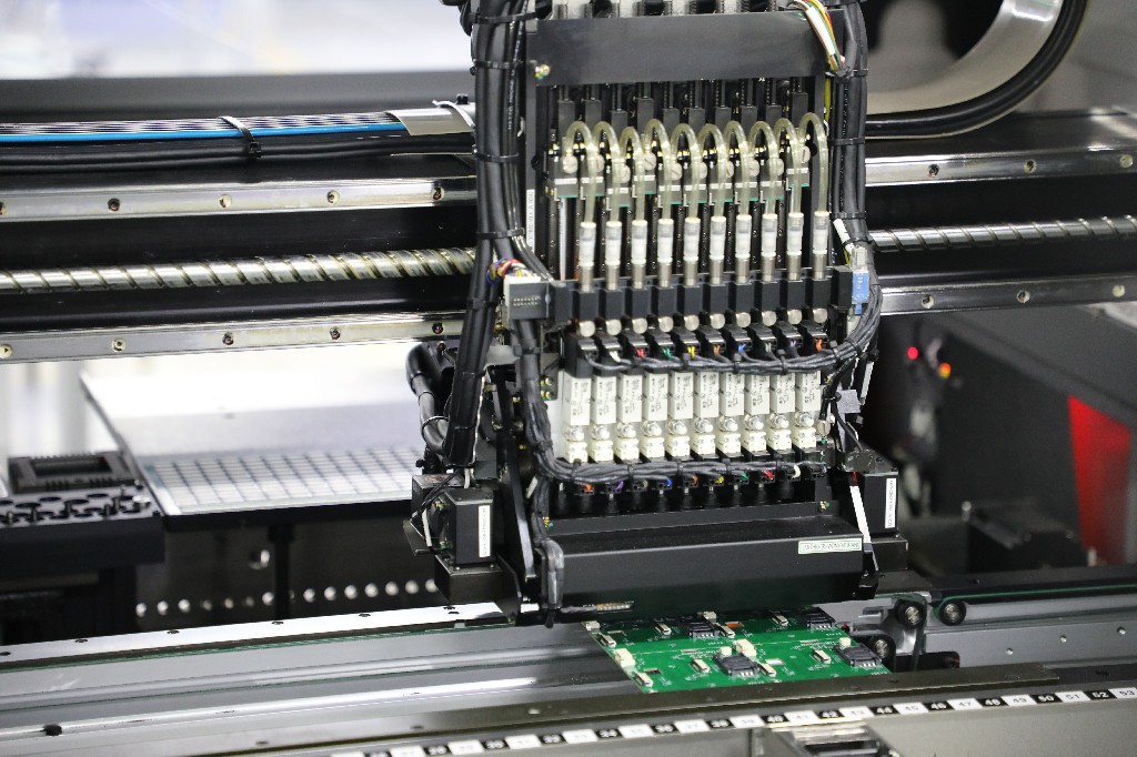 SMT贴片加工假焊、漏焊和少锡问题有什么影响?镌汰假焊、漏焊和少锡问题的要领